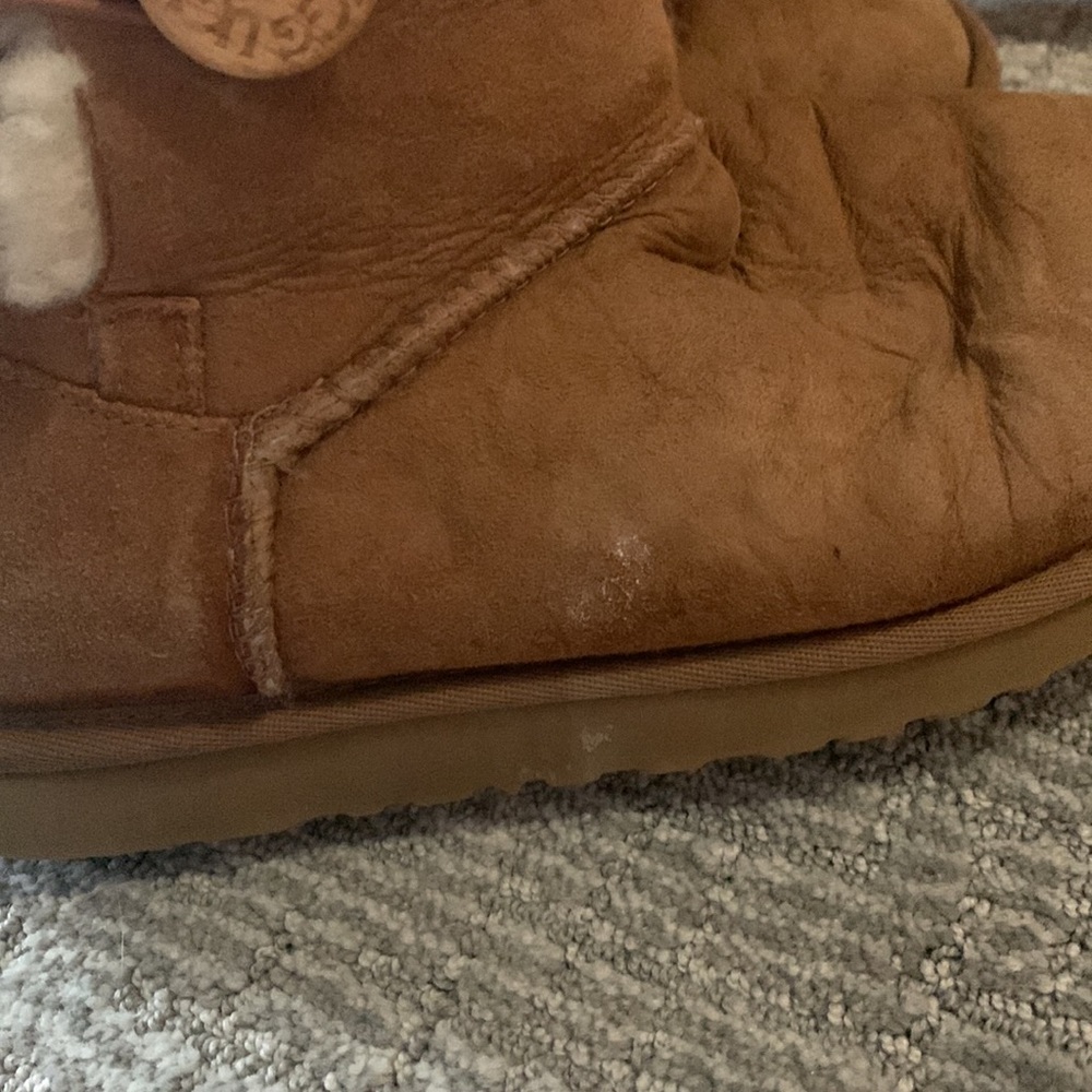 Bailey Button Chestnut Ugg- Tall - Picture 5 of 7